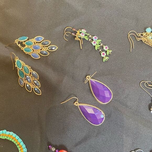 Bundle of earrings - 20 pairs- never worn - Picture 2 of 9